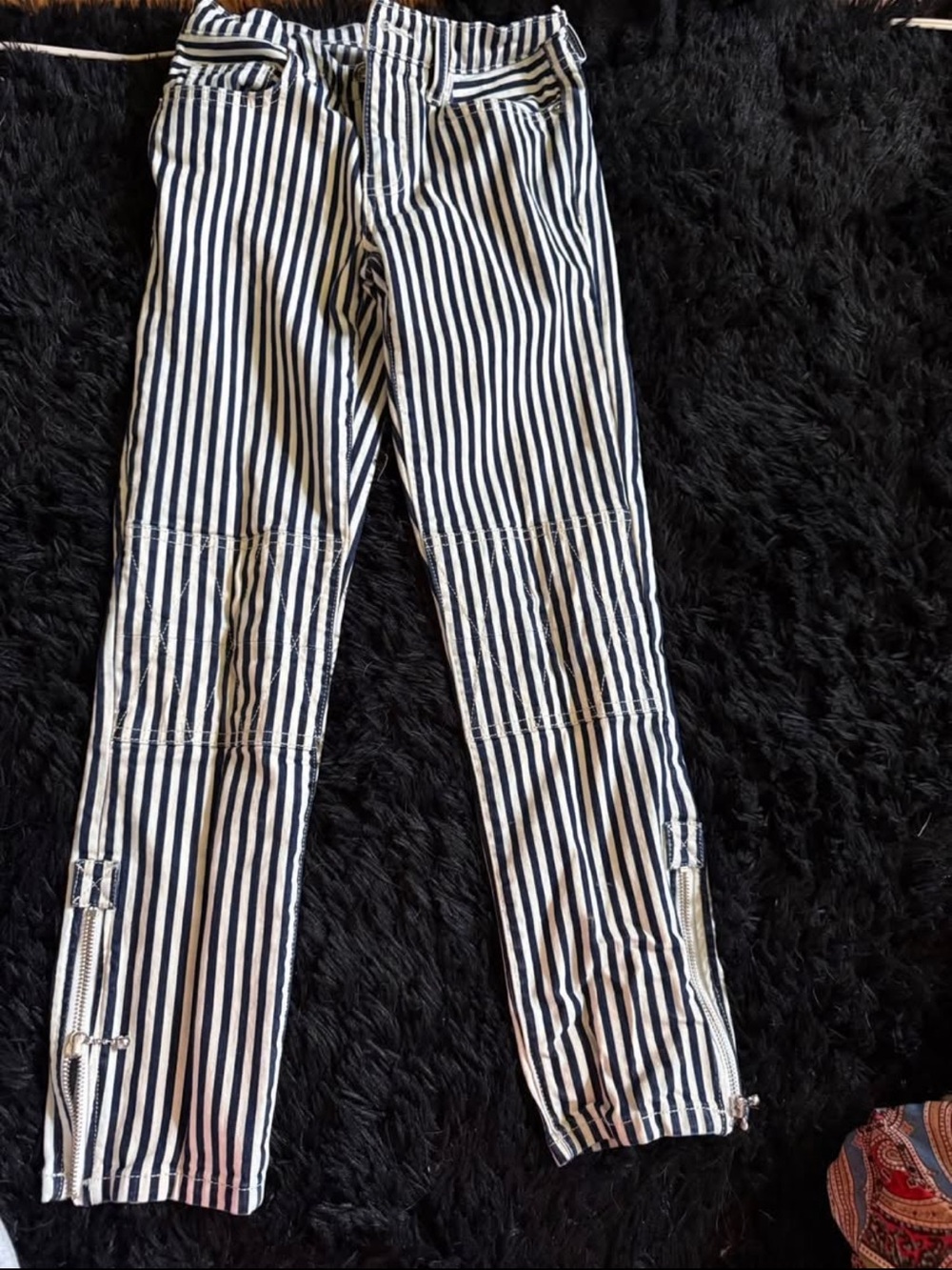 Old Navy Navy & White Striped Casual Ankle Zip Pants